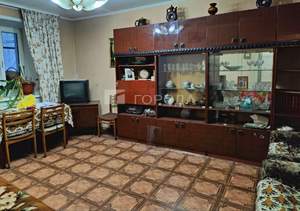 2-к квартира, вторичка, 52м2, 1/9 этаж