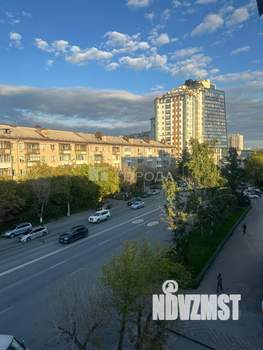 4-к квартира, вторичка, 61м2, 5/5 этаж