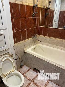 2-к квартира, вторичка, 43м2, 1/5 этаж