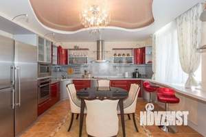 4-к квартира, вторичка, 118м2, 1/6 этаж