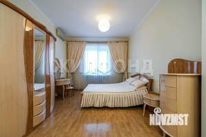 4-к квартира, вторичка, 159м2, 3/3 этаж