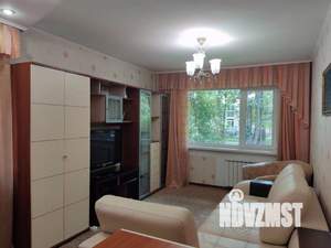 2-к квартира, вторичка, 43м2, 1/4 этаж