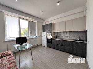 2-к квартира, вторичка, 77м2, 1/17 этаж