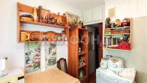 2-к квартира, вторичка, 43м2, 1/4 этаж