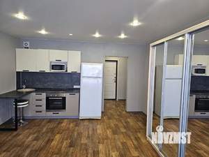 Студия квартира, вторичка, 33м2, 10/10 этаж