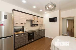 2-к квартира, вторичка, 58м2, 1/5 этаж