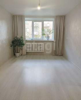 2-к квартира, вторичка, 40м2, 1/5 этаж
