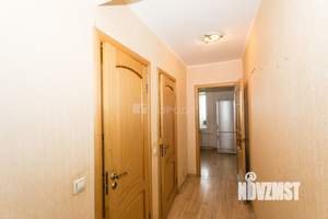 2-к квартира, вторичка, 62м2, 1/10 этаж