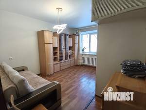 2-к квартира, вторичка, 39м2, 1/4 этаж