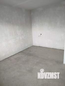 Студия квартира, вторичка, 38м2, 1/10 этаж