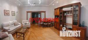 4-к квартира, вторичка, 136м2, 3/10 этаж