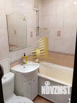 2-к квартира, вторичка, 64м2, 1/5 этаж