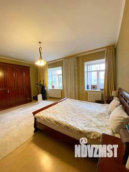 2-к квартира, вторичка, 110м2, 1/9 этаж