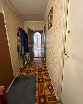 3-к квартира, вторичка, 61м2, 1/9 этаж