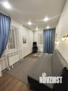 2-к квартира, вторичка, 40м2, 1/4 этаж