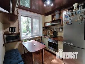 2-к квартира, вторичка, 43м2, 1/4 этаж