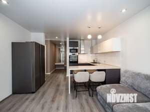 2-к квартира, вторичка, 63м2, 10/17 этаж