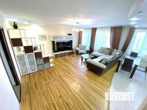 2-к квартира, вторичка, 70м2, 8/10 этаж