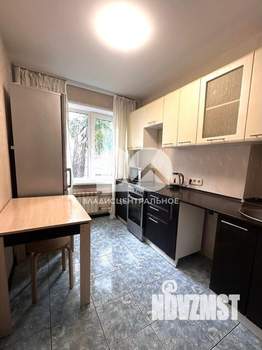 4-к квартира, вторичка, 70м2, 1/12 этаж
