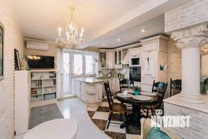 3-к квартира, вторичка, 74м2, 8/10 этаж