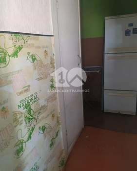 3-к квартира, вторичка, 53м2, 4/5 этаж