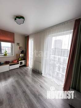 2-к квартира, вторичка, 63м2, 10/17 этаж