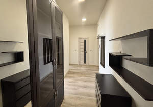 1-к квартира, вторичка, 42м2, 4/4 этаж