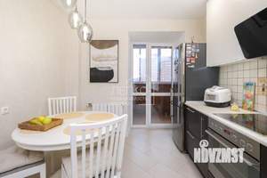 2-к квартира, вторичка, 84м2, 7/15 этаж