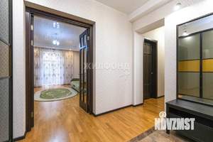 3-к квартира, вторичка, 90м2, 3/3 этаж