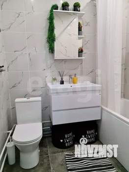 2-к квартира, вторичка, 63м2, 3/17 этаж