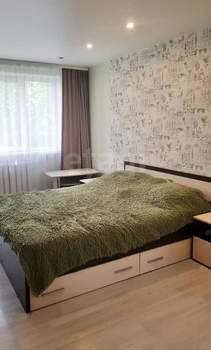 2-к квартира, вторичка, 42м2, 1/5 этаж