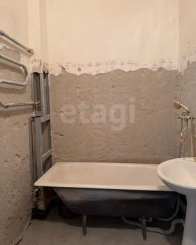 2-к квартира, вторичка, 80м2, 1/9 этаж