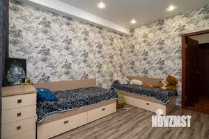 2-к квартира, вторичка, 56м2, 1/3 этаж
