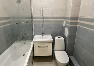 1-к квартира, вторичка, 42м2, 4/4 этаж