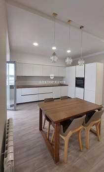 3-к квартира, вторичка, 104м2, 2/20 этаж