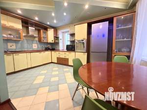 3-к квартира, вторичка, 111м2, 10/11 этаж