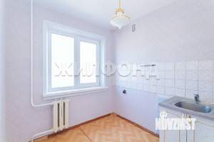 4-к квартира, вторичка, 61м2, 3/5 этаж