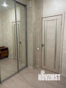 2-к квартира, вторичка, 64м2, 8/17 этаж