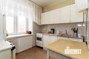 4-к квартира, вторичка, 74м2, 2/5 этаж