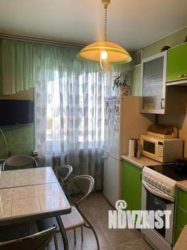 2-к квартира, вторичка, 43м2, 9/9 этаж