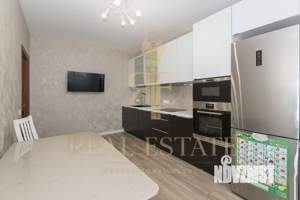 2-к квартира, вторичка, 65м2, 6/17 этаж